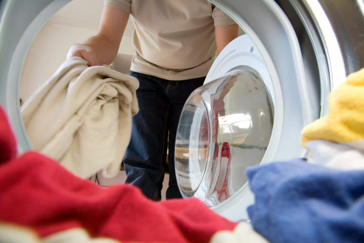 Kodėl skalbinių kapsulės neištirpsta: patarimai, kaip teisingai jas naudoti